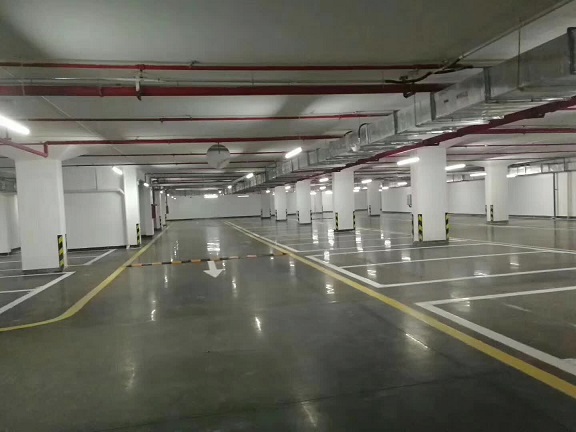 金剛砂+混凝土密封固化劑，打造超耐磨地坪！